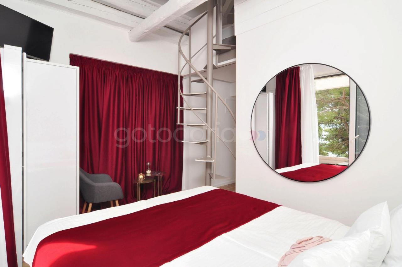 Beachfront Deluxe B&B Makarska Exterior photo